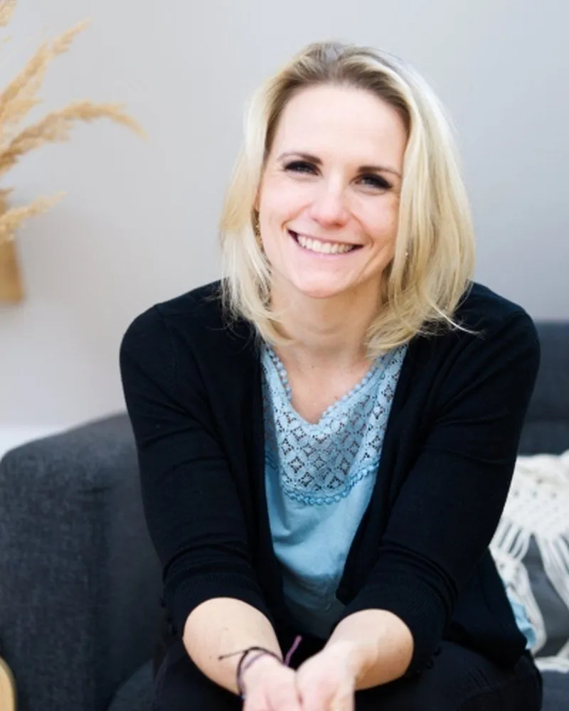 Victoria Burghold